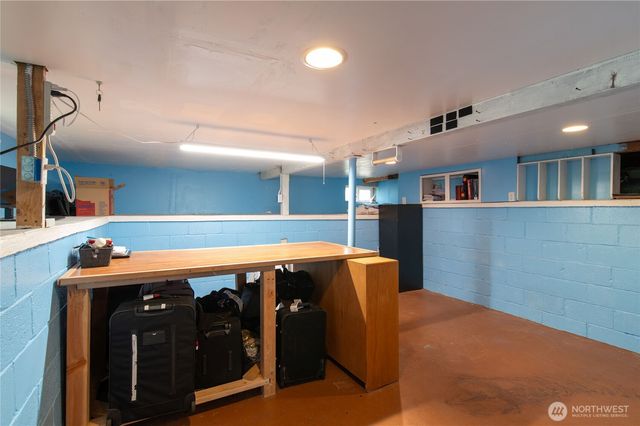 3622 W E Street, Bremerton, WA 98312