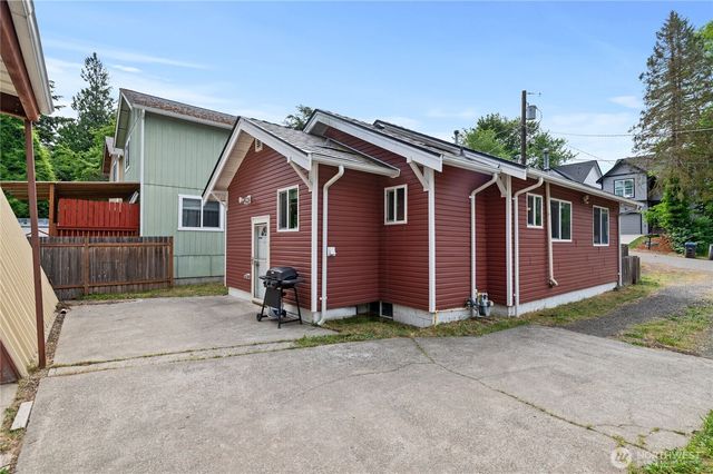 3622 W E Street, Bremerton, WA 98312