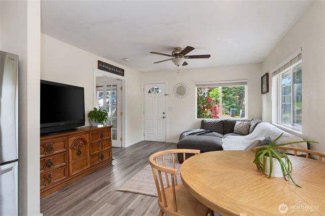 3622 W E Street, Bremerton, WA 98312