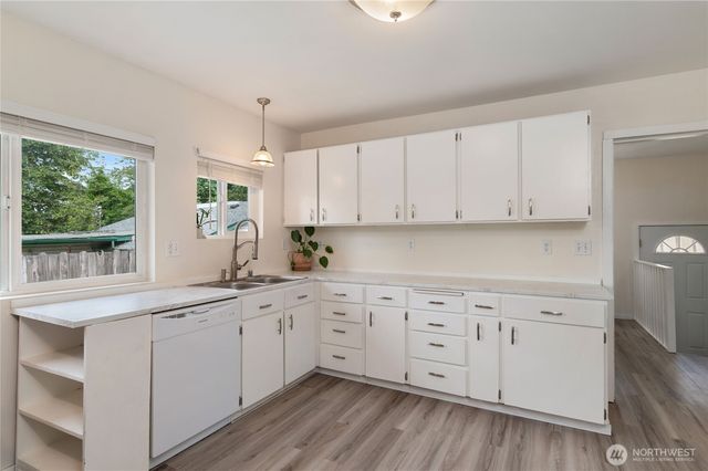 3622 W E Street, Bremerton, WA 98312
