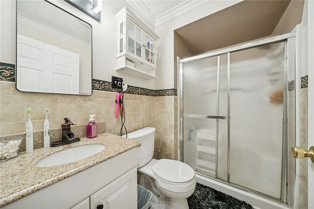 724 Sidney St, Southwest Greensburg Boro, PA 15601