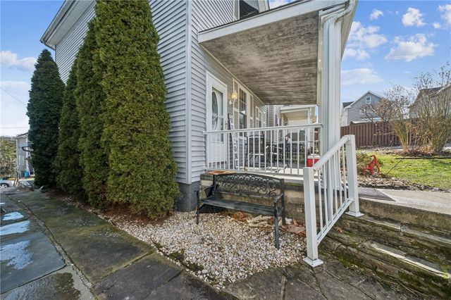 724 Sidney St, Southwest Greensburg Boro, PA 15601