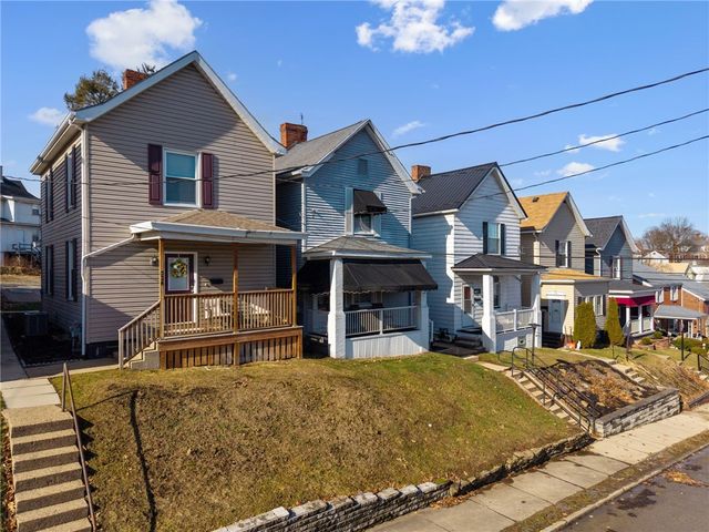 724 Sidney St, Southwest Greensburg Boro, PA 15601