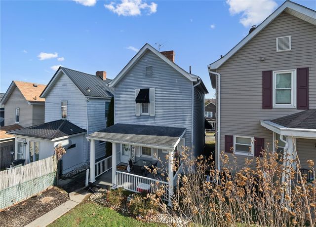 724 Sidney St, Southwest Greensburg Boro, PA 15601