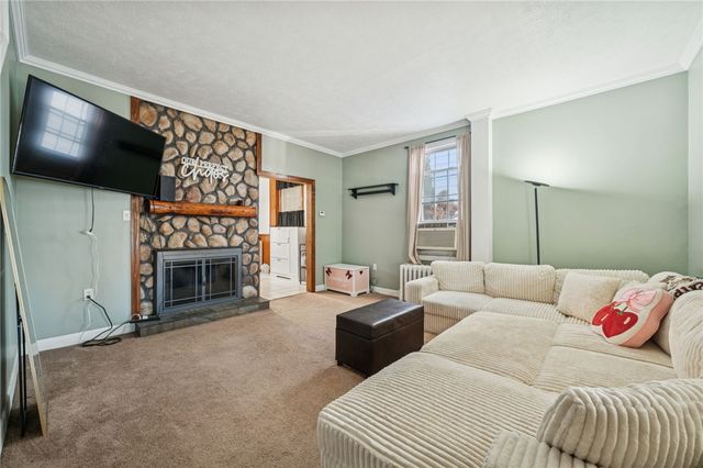 724 Sidney St, Southwest Greensburg Boro, PA 15601