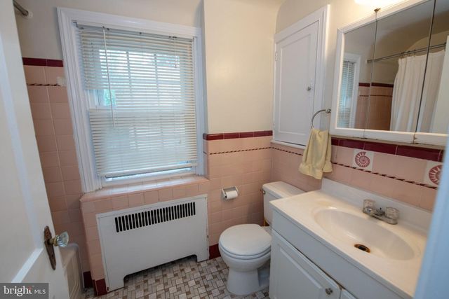 434 LONGFELLOW RD, Wyncote, PA 19095
