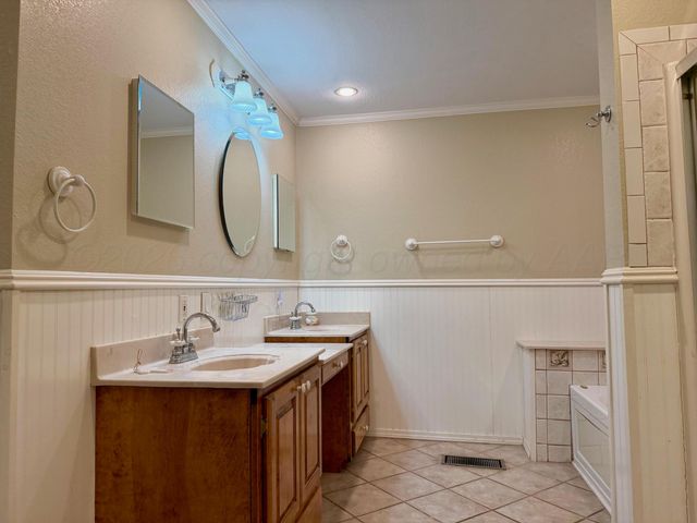 920 Montgomery Street, Memphis, TX 79245