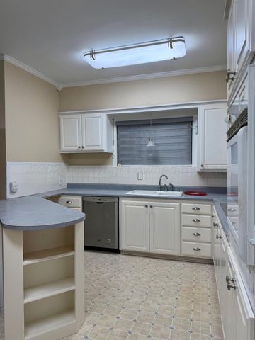 920 Montgomery Street, Memphis, TX 79245