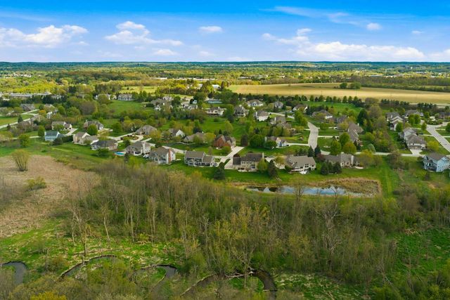 N36W22663 Long Valley ROAD, Pewaukee, WI 53072