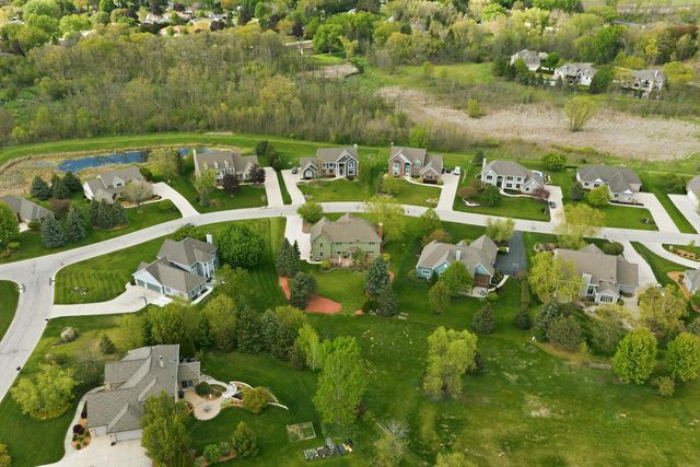 N36W22663 Long Valley ROAD, Pewaukee, WI 53072