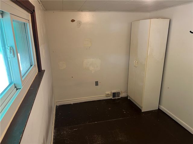 1736 Cecil St, Sharpsburg, PA 15215