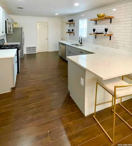 228 Odell, San Antonio, TX 78212
