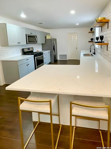 228 Odell, San Antonio, TX 78212