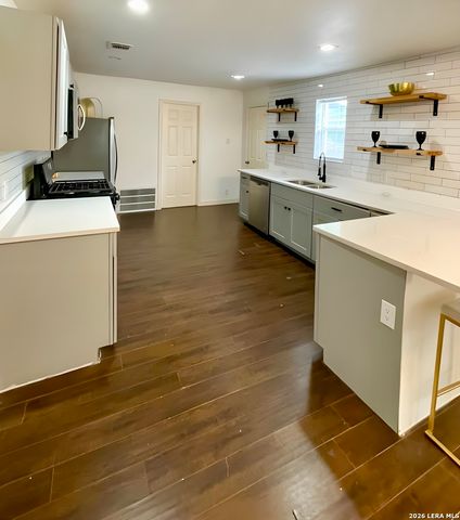 228 Odell, San Antonio, TX 78212