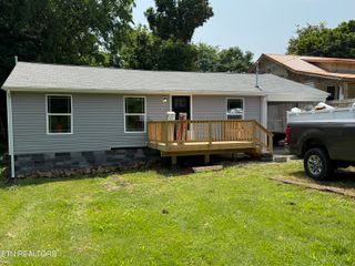 338 Jefferson Ave, Newport, TN 37821