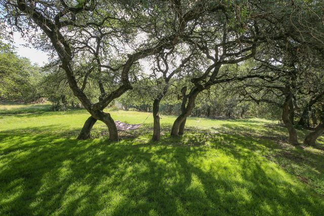 708 Cowal DR S, Spicewood, TX 78669