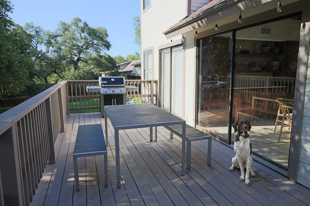 708 Cowal DR S, Spicewood, TX 78669