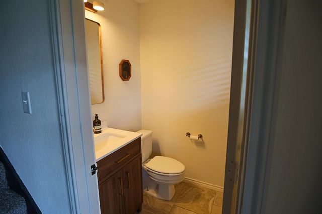 708 Cowal DR S, Spicewood, TX 78669