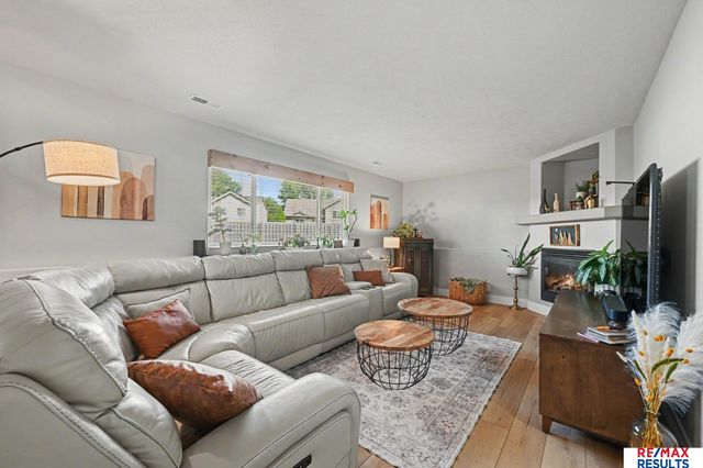 7508 S 180 Avenue, Omaha, NE 68136