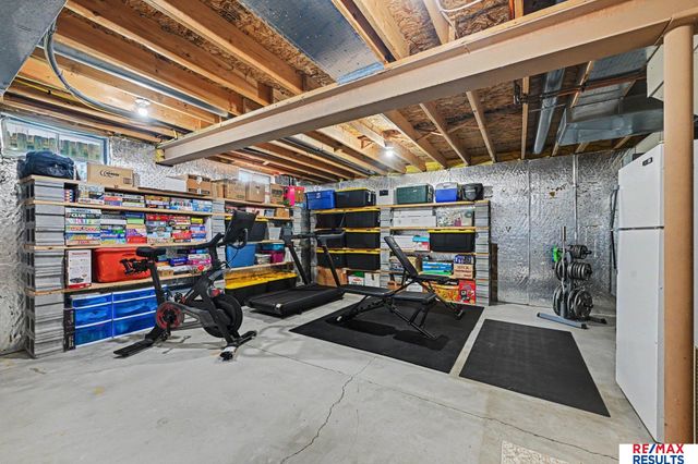 7508 S 180 Avenue, Omaha, NE 68136