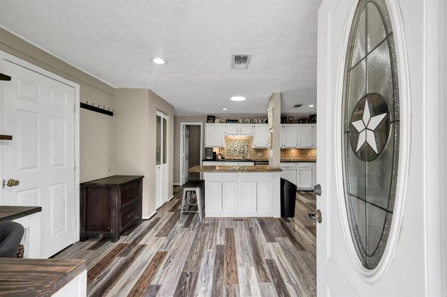 24193 Parker Road, Porter, TX 77365
