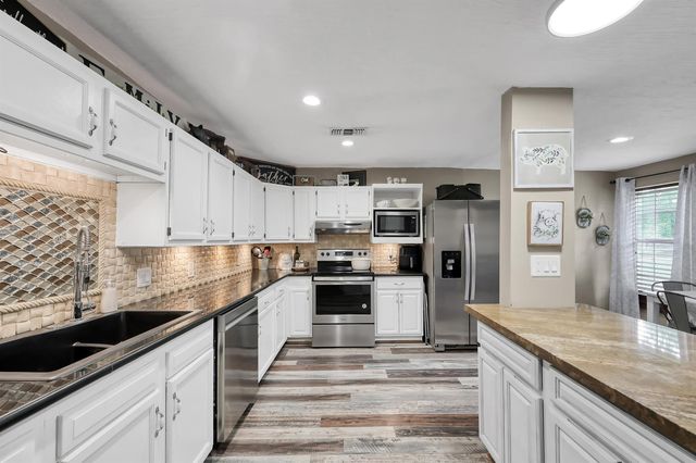 24193 Parker Road, Porter, TX 77365