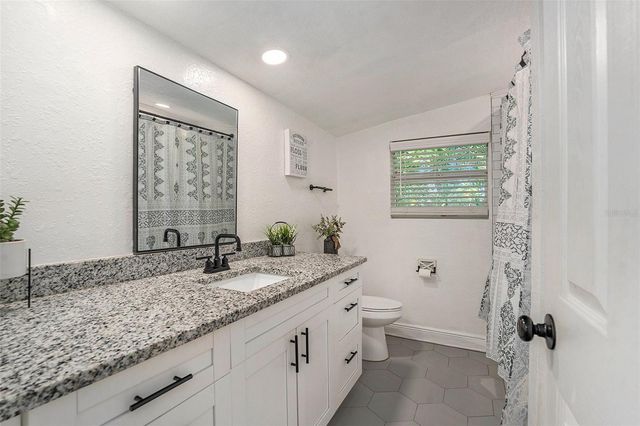 4921 6TH STREET, Zephyrhills, FL 33542