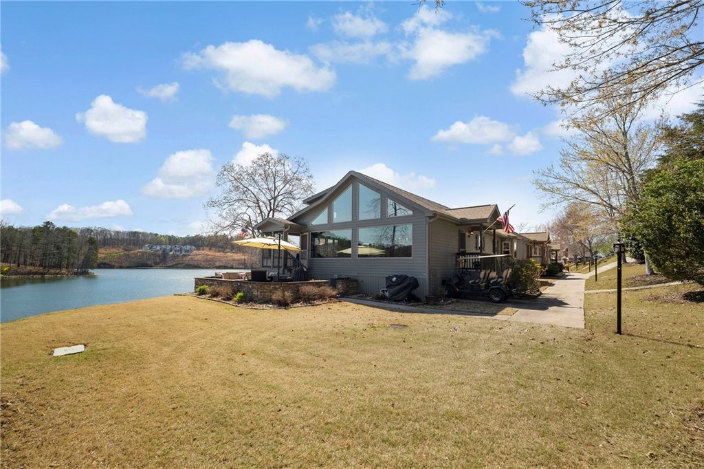 1230 Melton Road 132, West Union, SC 29696