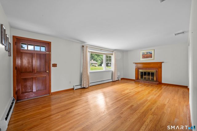 124 Appletree Drive, East Hartford, CT 06118