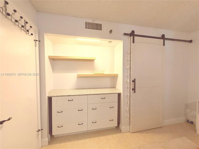 1100 Saint Charles Pl L6, Pembroke Pines, FL 33026