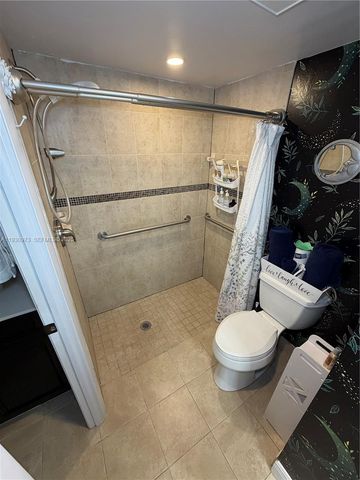 1100 Saint Charles Pl L6, Pembroke Pines, FL 33026