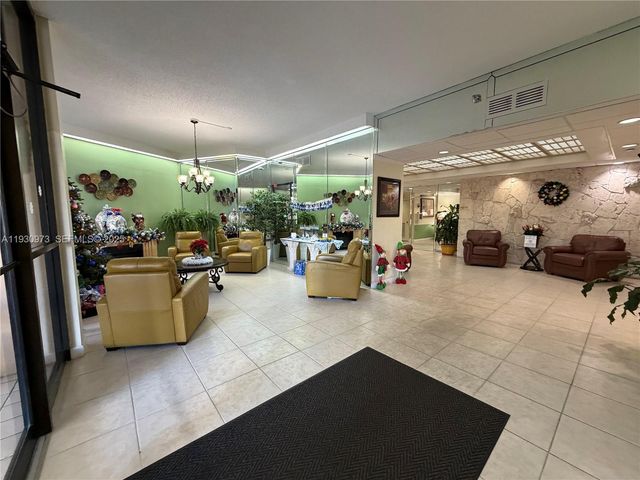 1100 Saint Charles Pl L6, Pembroke Pines, FL 33026