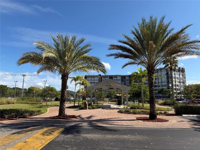 1100 Saint Charles Pl L6, Pembroke Pines, FL 33026