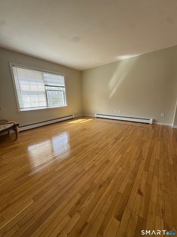 15 Harriet Street, Norwich, CT 06360