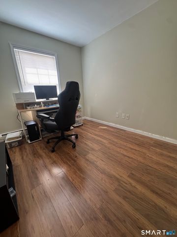 15 Harriet Street, Norwich, CT 06360