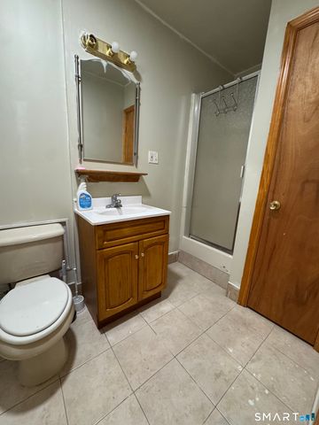 15 Harriet Street, Norwich, CT 06360