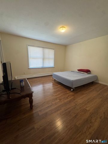 15 Harriet Street, Norwich, CT 06360