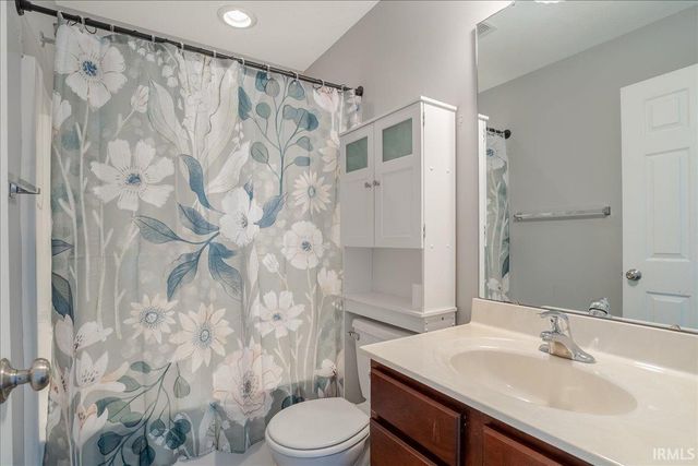 12522 Cold Water Drive, Evansville, IN 47725