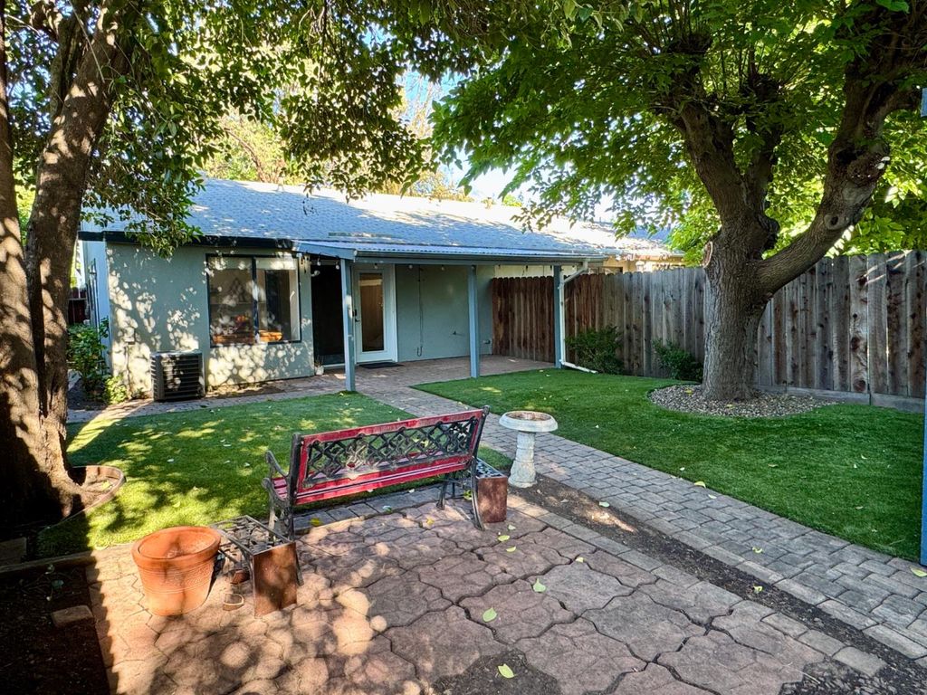 6841 Gordon Ct, Stockton, CA 95219