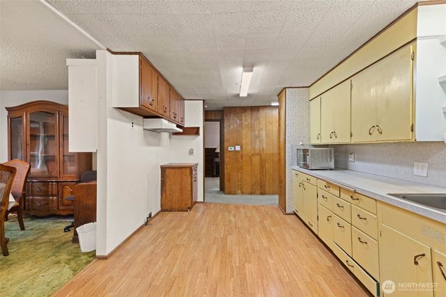 5615 Maltby Road, Woodinville, WA 98072