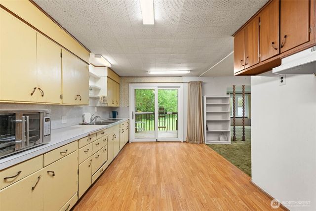 5615 Maltby Road, Woodinville, WA 98072