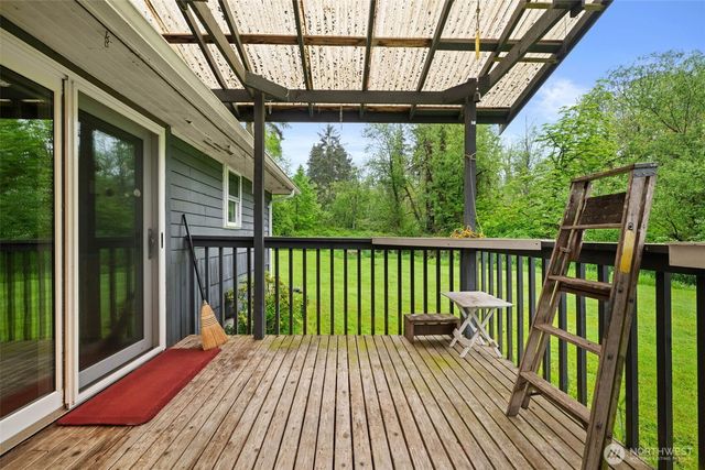 5615 Maltby Road, Woodinville, WA 98072