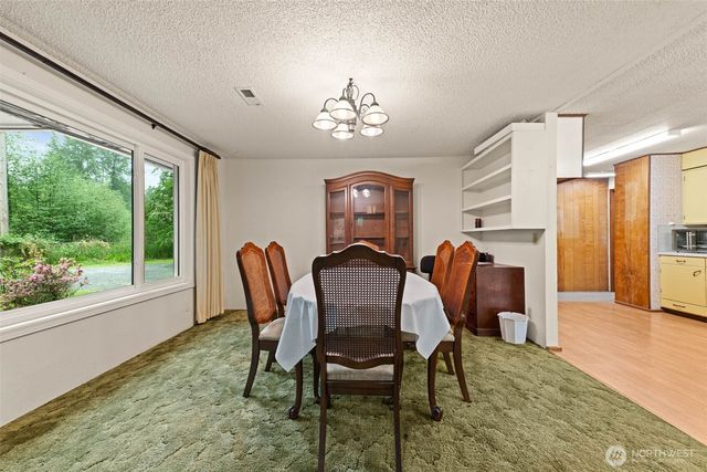 5615 Maltby Road, Woodinville, WA 98072