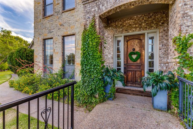 114 Southwest Drive, Aledo, TX 76008