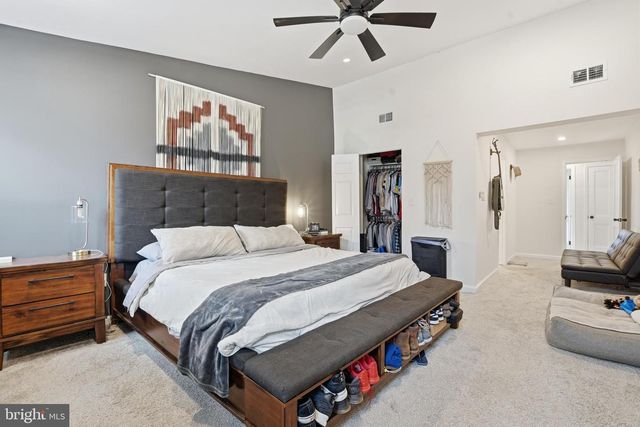 7024 LEE PARK CT, Falls Church, VA 22042