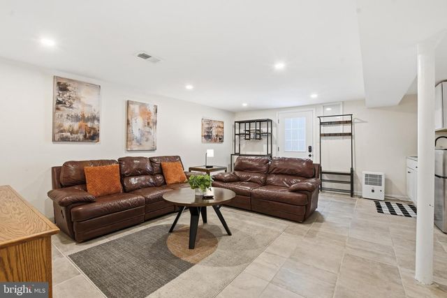 7024 LEE PARK CT, Falls Church, VA 22042