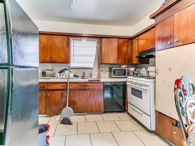 213 NW 82nd Street, Oklahoma City, OK 73114