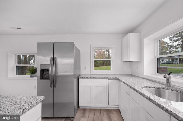 1058 SHORE DR, Colonial Beach, VA 22443