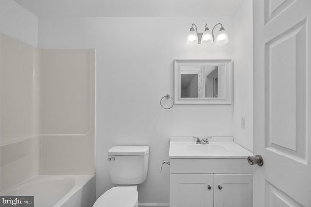 1058 SHORE DR, Colonial Beach, VA 22443