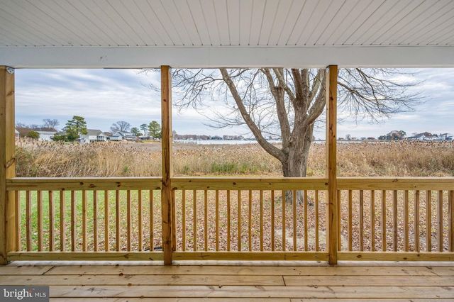 1058 SHORE DR, Colonial Beach, VA 22443